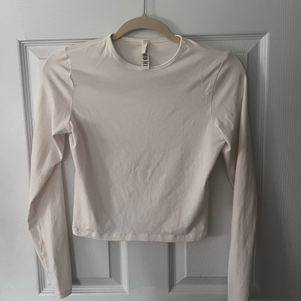 SKIMS Soft Cream Long Sleeve Tee